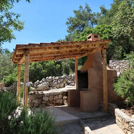 Apartment Buda-3 By Interhome Basina