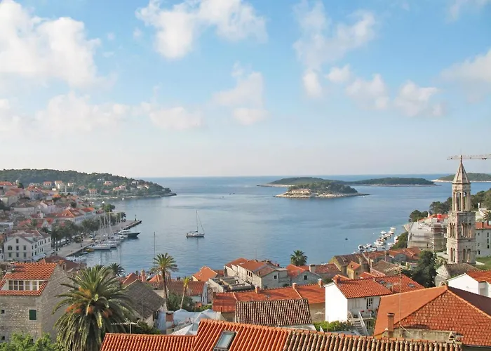 Buda-3 By Interhome Basina